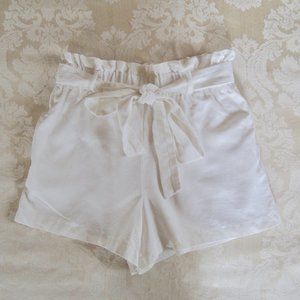 Have LA White Linen Blend Paperbag Waist Shorts M